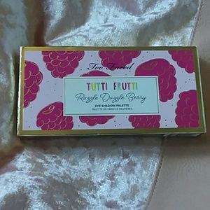Too Faced Tutti frutti